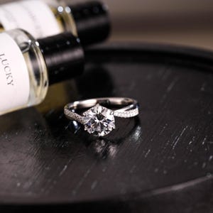 Solid Gold Round Cut Moissanite Engagement Ring, Proposal Ring, Promise Ring, Wedding Ring, Anniversary Gift Birthday Gift for Women Wife