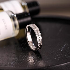 Solid Gold Floral Wedding Band, Ornate Wedding Ring, Milgrain Matching Band, Anniversary Gift Birthday Gift Valentine&#39;s Day Gift for Women