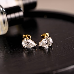 Pear Cut Moissanite Earring Studs, Solitaire Moissanite Earrings, Wedding Engagement Accessories, Anniversary Gifts for Women, Gold Earrings