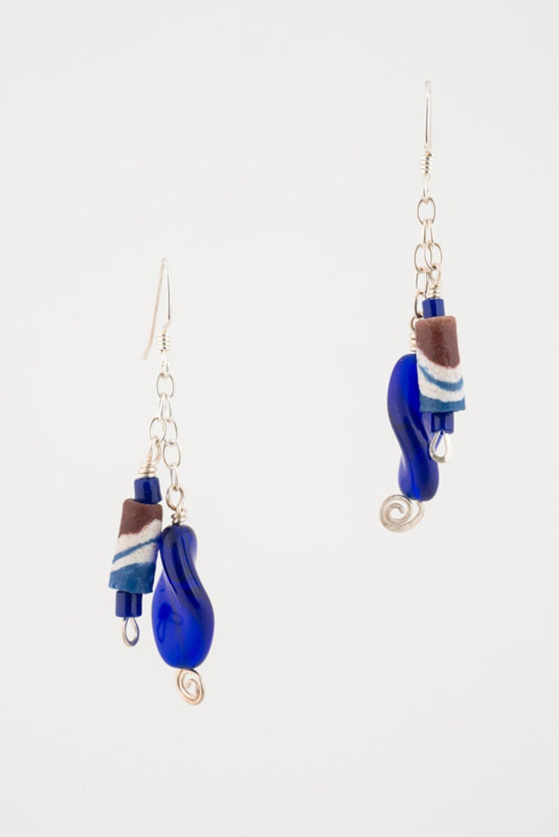 African Recycled Glass Double Dangle Earrings afbeelding 1
