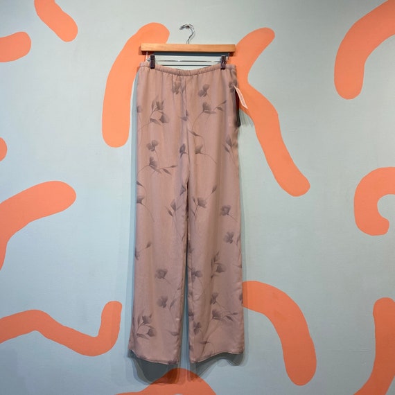 Vintage 90s Emanuel Grey and Cream Floral Silk Min