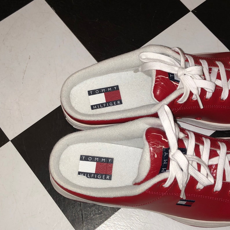 tommy hilfiger sneakers 90s