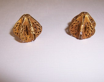 Older Vintage, Filigree Dimensional Lantern Shaped Findings, Brass, 2 pcs.