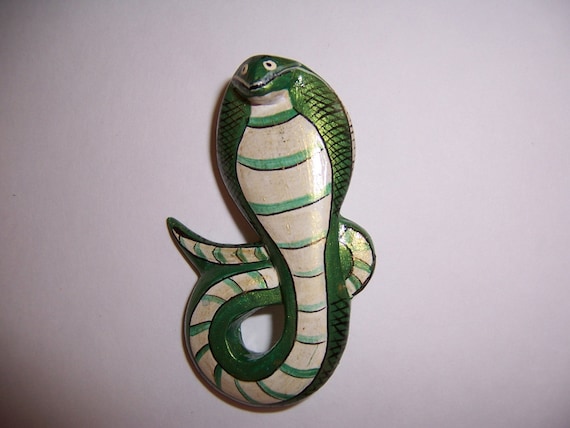 Vintage Wood Snail Pin Brooch Handmade, Hand Pain… - image 1