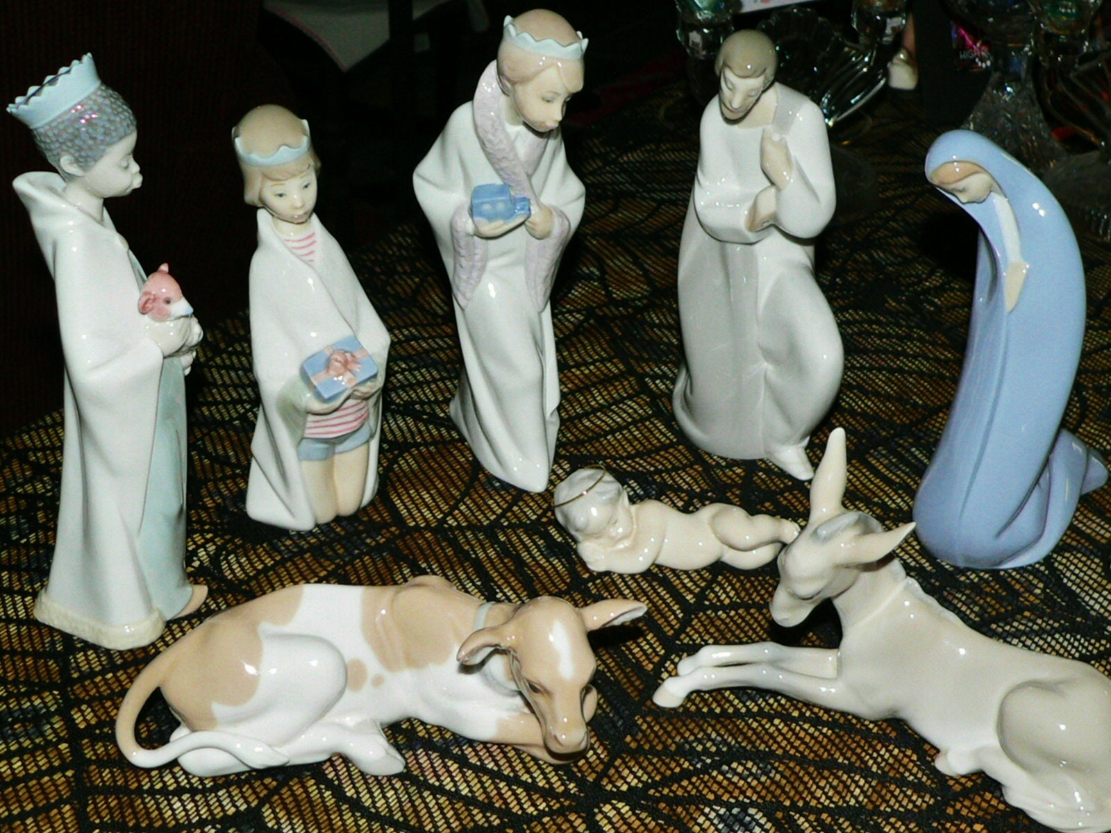 8 PC Lladro Nativity Set Virgin Mary Joseph Baby Jesus 3 wise Etsy