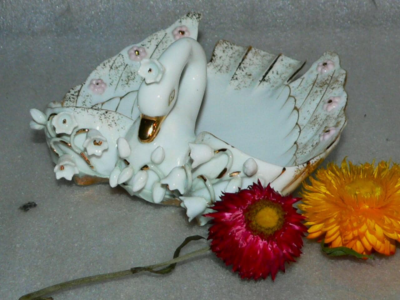 Ceramic Swan Vintage - Etsy
