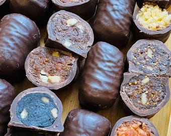 Handcrafted Ukrainian Chocolate Gift Box | Artisan Chocolates with Fruit & Nut Fillings | Authentic Ukrainian Candy Set – Christmas Edition