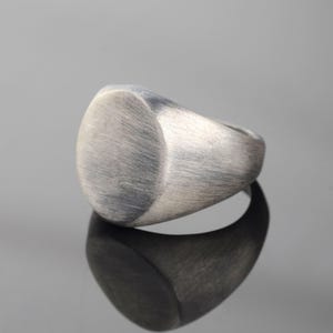 925 Sterling Silver Signet Ring: Minimalist Vintage Band
