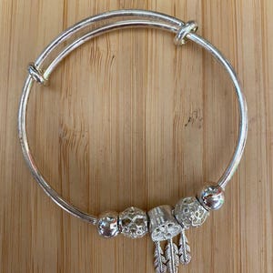 WOMEN&#39;S BRACELET