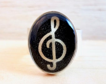 Black & White Treble Clef Ring