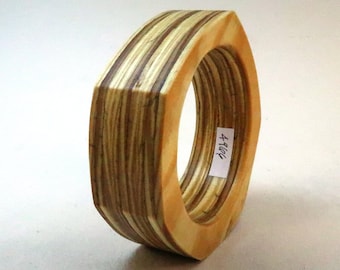 faceted laminated wood bangle Size L 4966