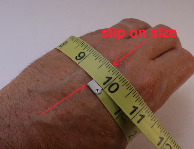 illustration of how to measure slip on size for rope bracelet by WhatKnotSop on ETSY