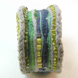 organic green beaded cuff bracelet size M 2517