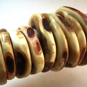 white cedar bangle size M