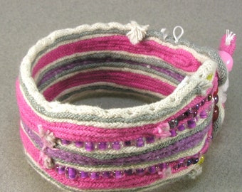 pink purple beaded cuff bracelet size L 908