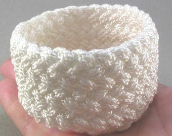 white nylon herringbone weave rope bracelet size M 1472