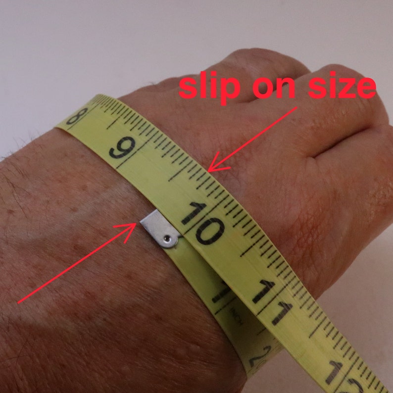 illustration of how to measure slip on size for rope bracelet