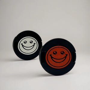 Smile Lens Cap | Lens Cap Smile Emoji Design | Protective Cap for Camera Lenses | Camera Lens Accessory | Lens Protector - USA