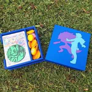 Pokémon-Sammelkartenspiel-Kartenbox – Gemeinsame Reise | Boxdeck 60 Karten + Würfel | Pokémon-Fangeschenk | TCG Benutzerdefinierte Box