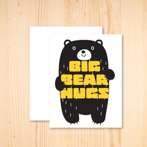 Big Bear Hugs Card, Huggable Bear Wenskaart, Cute Bear Giving a Hug Illustratie, Vriendschap wenskaart, Teddy Bear Wenskaart
