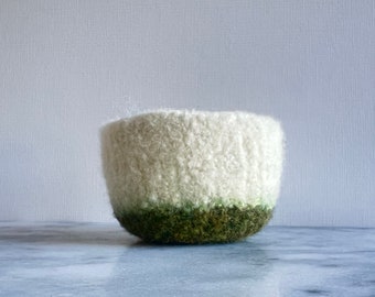 Felted Wool Bowl  -  White and Green wool bowl - Ring Dish