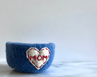 felted ring bowl -  blue wool with white heart and "MOM" embroidery in red - Gifts for mom