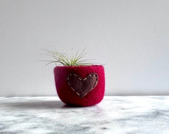 felted wool bowl  -  cranberry red wool with brown eco felt heart - ring holder, wool anniversary ring bowl - Valentine's day gift