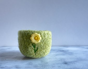 Air Plant Planter - Bright Green Wool Felted Bowl with Yellow Button Flower  - Ring Bowl - Catch All - Plant Pot - Gifts for Gardeners