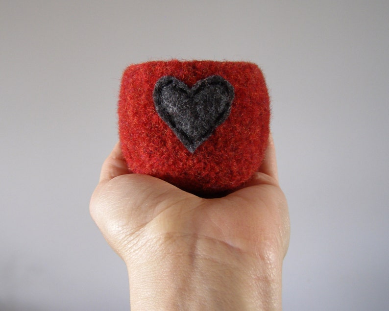 felted wool bowl off white wool with dark grey eco felt heart ring holder, wool anniversary ring bowl Valentine's day gift image 7