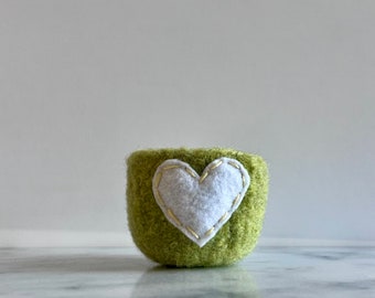 felted wool bowl  -  light green wool with white eco felt heart - ring holder - wool anniversary