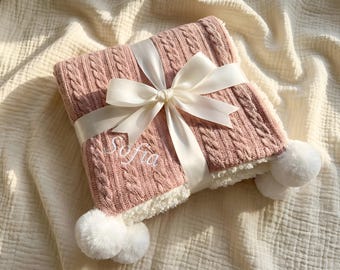 Manta de bebé personalizada, manta bordada, manta para recién nacido, nombre del bebé en la manta, forro polar sherpa, detalle de pompón, regalo para bebé