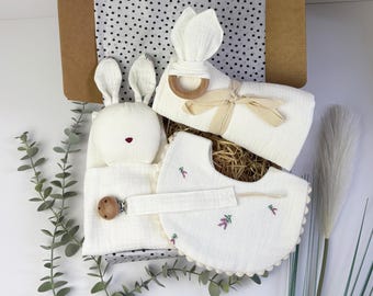 White Baby Gift Set, Newborn Gift Set, Baby Shower Gift, Baby Gift Box, Unisex Present, Baby Present, New Baby Gift Box, Baby Hamper,