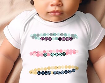 Body de bebé Little Eras: diseño de pulsera de la amistad, paleta de colores pastel y envío rápido