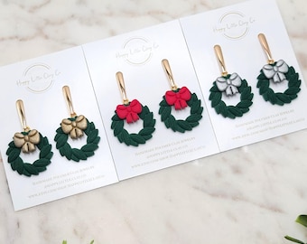 Christmas Wreath Clay Dangle Earrings | Cute Christmas Earrings | Fun Holiday Earrings | Winter Earrings | Christmas Lover Gift | Handmade