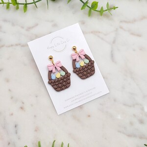 Osterkorb Ohrringe aus Ton | Niedliche Ostern Frühling Ohrringe | Hase Osterei Schmuck | Skurriles Ostergeschenk | Handgefertigt