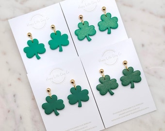 Shamrock Clay Dingelörhängen | Söta St. Patrick's Day-örhängen | Roliga gröna guldglitter-lyckoklöver-smycken för St. Patrick's Day | Handgjorda