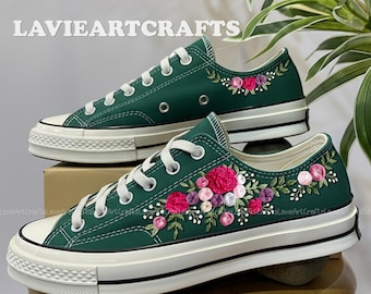 Converse para bodas, Converse para novias, Converse bordadas con rosas, Zapatillas bordadas a mano, Flores de verano, Zapatos de peonías y margaritas, Chuck Taylor de caña baja