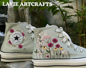 Individuell gestickte converse Chuck Taylor, Minze gestickte Wildblumen, Gartenblume gestickte Schuhe, einzigartige Geschenke für Sie