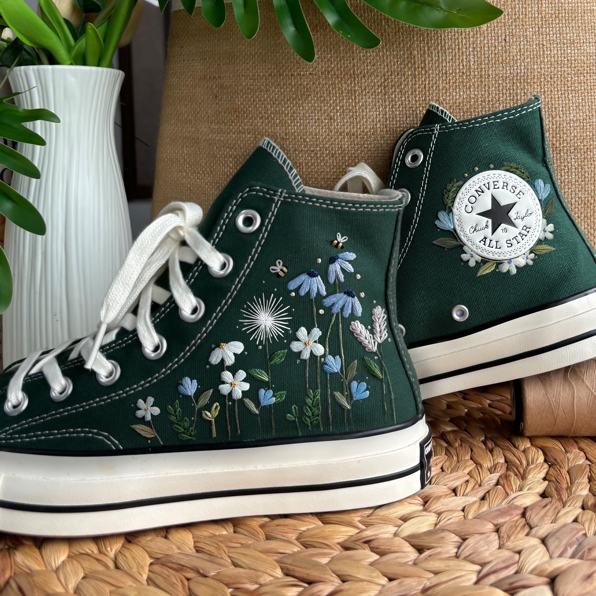 Converse Embroidered Daisies, Converse Embroidered Shoes, Dandelion Flower Embroidered Converse, Embroidered Converse High Top, Custom Shoes