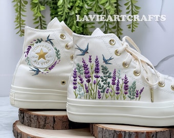 Converse de golondrina de eucalipto lavanda, bordado personalizado de pájaro primaveral para Converse, zapatos de lavanda con pájaro, flor morada con pajarito para primavera