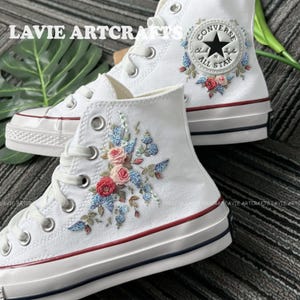 Bridal Converse Custom, Wedding Flowers Embroidered Converse Chuck Taylor 1970s, Embroidery Logo, Flower Embroidered Shoes, Wedding Gifts