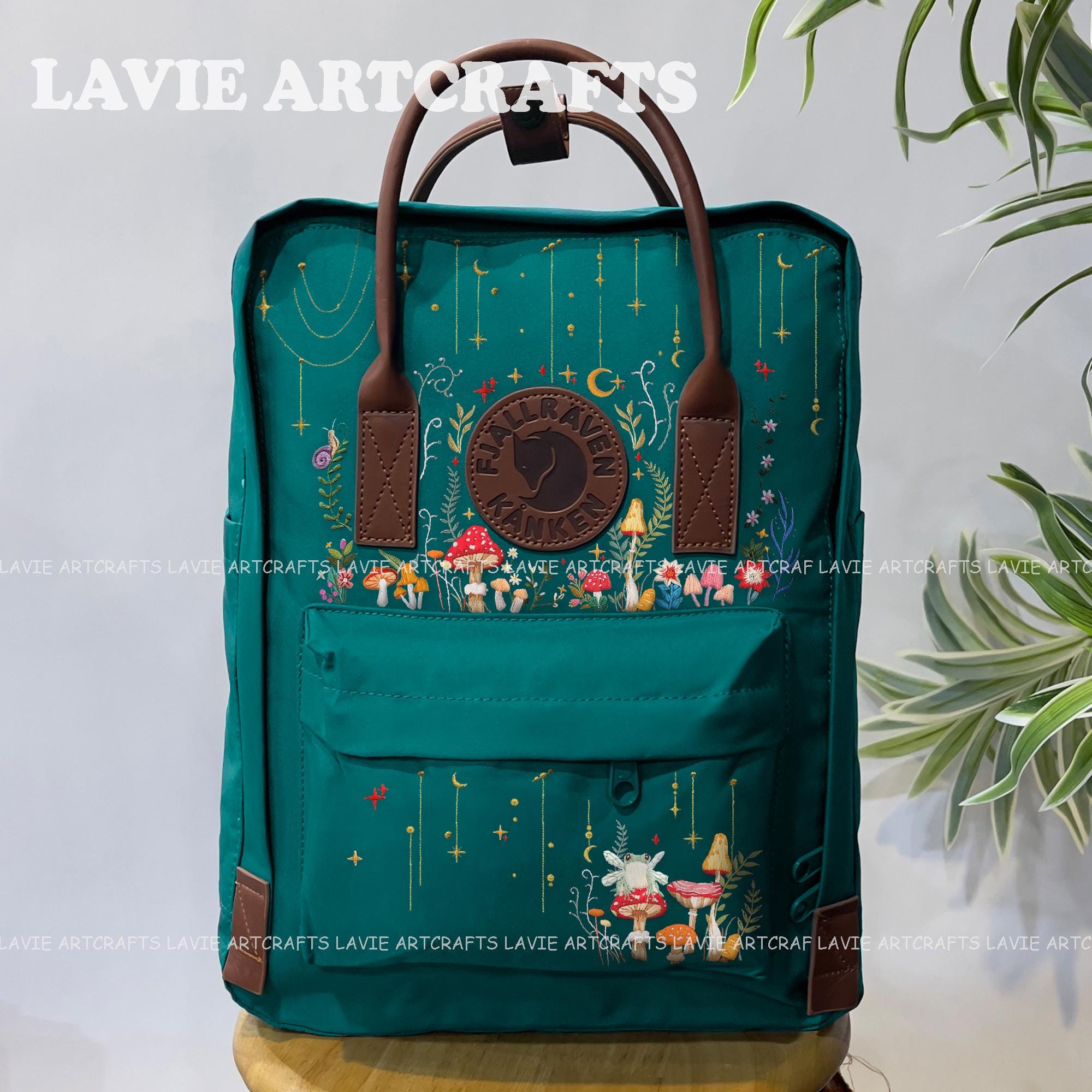 Frog Musshroom Embroidered Kanken Backpack, Kanken Backpack Embroidered with Mushroom, Embroidered Fjallraven Kanken, Mushroom Frog Kanken