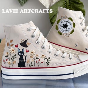 猫のジジ刺繍コンバース、猫と花の刺繍スニーカー、ネイバー刺繍コンバース、漫画キャラクター刺繍、ジジ猫