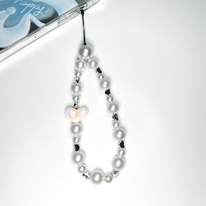 Beaded White Pearl Coquette Phone Charm, Kawaii Camera Keychain, Women Bag Accessories, Soft Girl Gift, Page Turner Wristlet