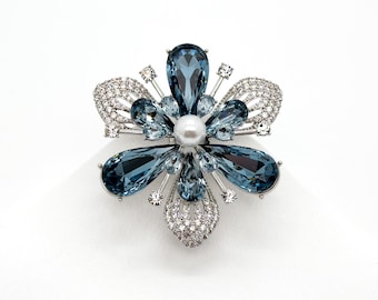 Vintage deco brooch, Art Deco brooch, flower brooch, blue crystal brooch, luxury brooch, French brooch, party brooch, wedding brooch