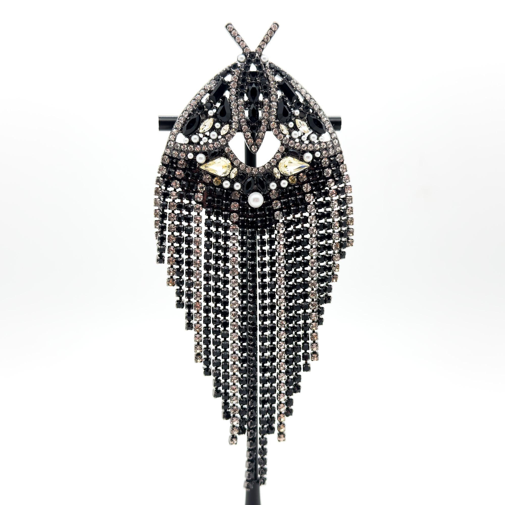 Broche Métal Noir à Pampilles - Modèle Façon Broche 19 - Neuf Avec étiquettes