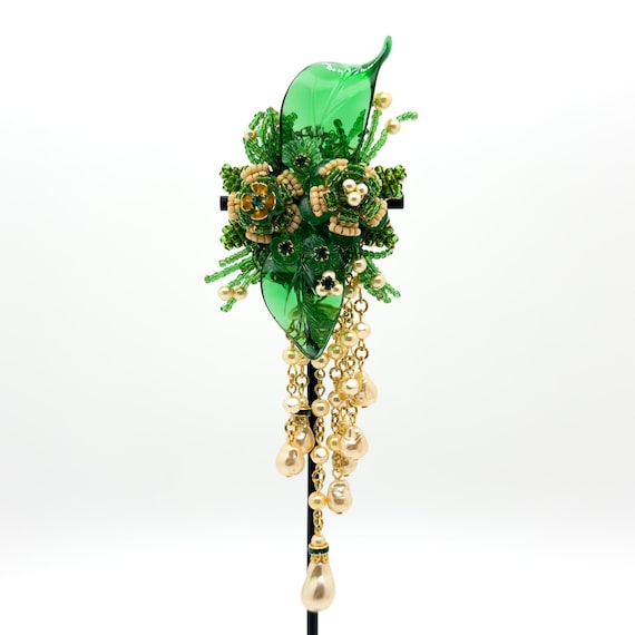 Vintage deco brooches, art deco brooches, leaf brooches, woven brooches, tassel brooches, dress brooches, party brooches, dinner brooches