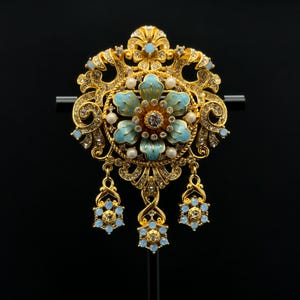 Florenza Brooch - Etsy