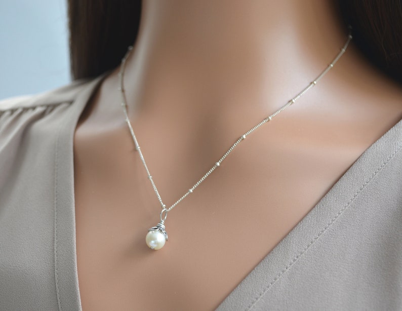 Floral Pearl Drop Necklace image 4