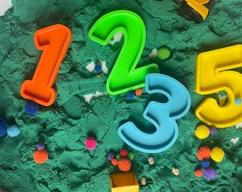 Numbers 1-5 fillable trays: Montessori Play Dough & Kinetic Sand Toy